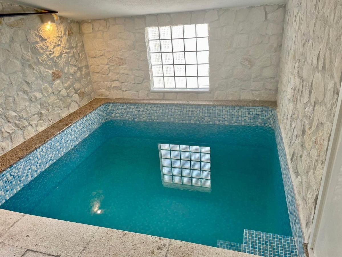 Flamingo - House With Private Pool Villa Gornji Seget Bagian luar foto