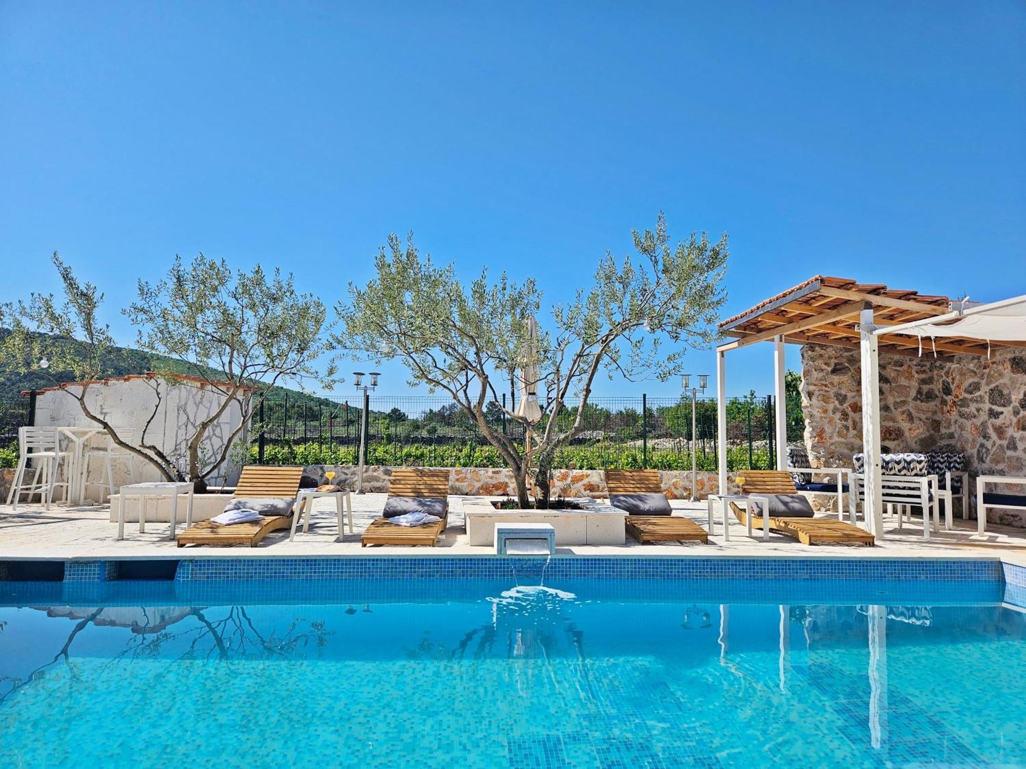 Flamingo - House With Private Pool Villa Gornji Seget Bagian luar foto