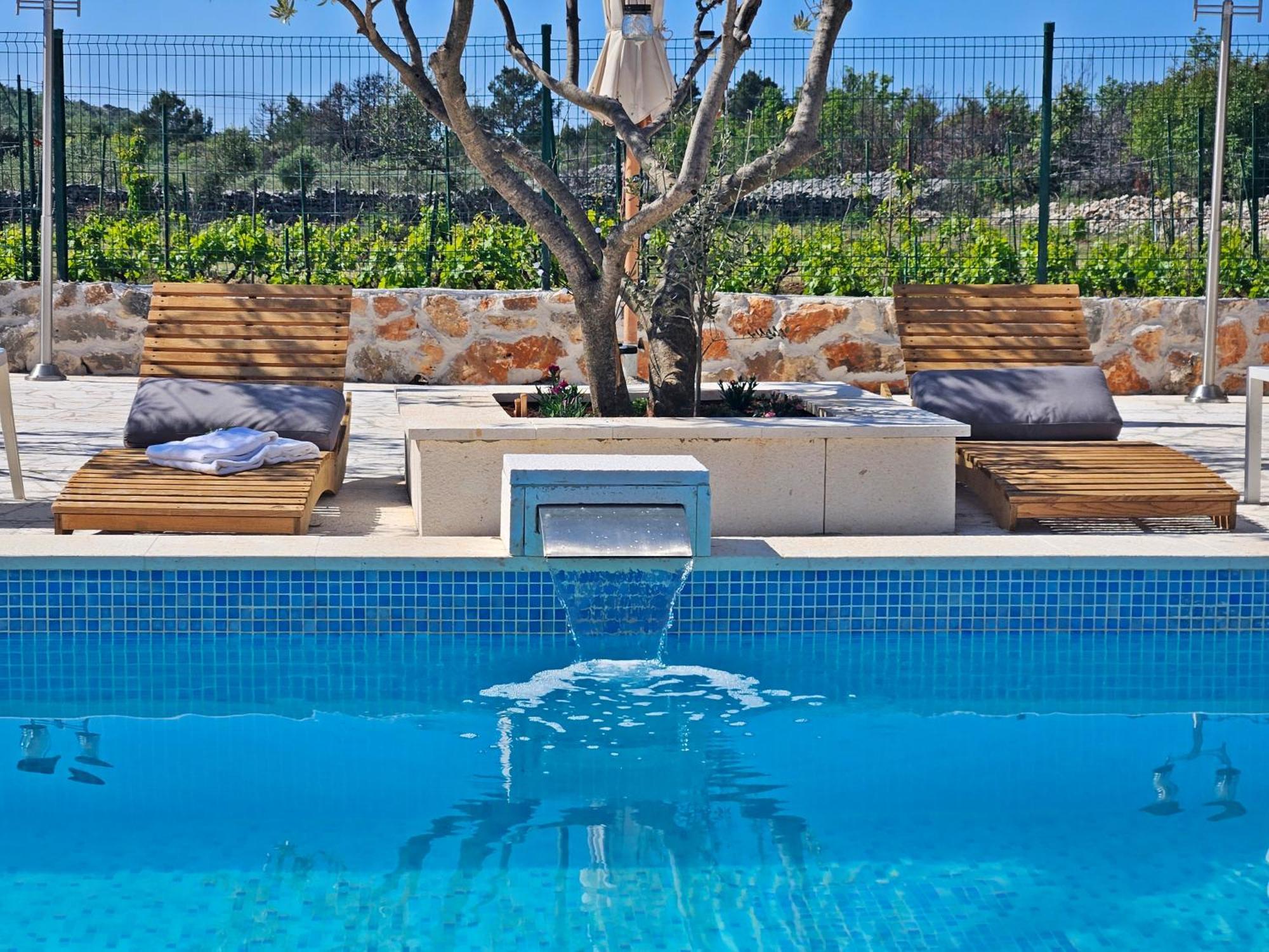 Flamingo - House With Private Pool Villa Gornji Seget Bagian luar foto